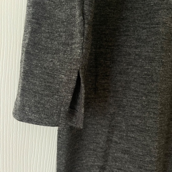 H&M Long Sleeve Knit Dress with Hem and Sleeve Detail - Picture 3 of 4